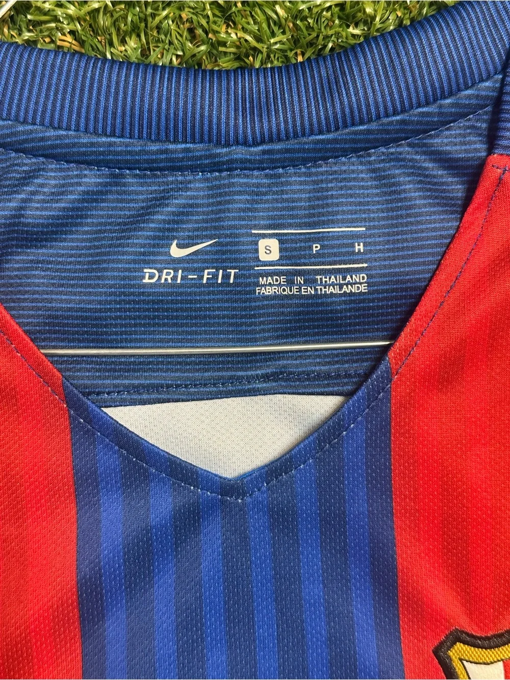 Nike Mens Blue Red FC Barcelona Messi #10 Jersey - Picture 4 of 5
